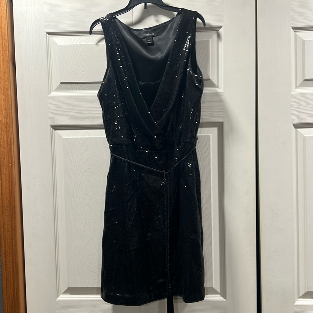 White House Black Market Black Sequin Knee Length Goddess Sheath Dress Size 6